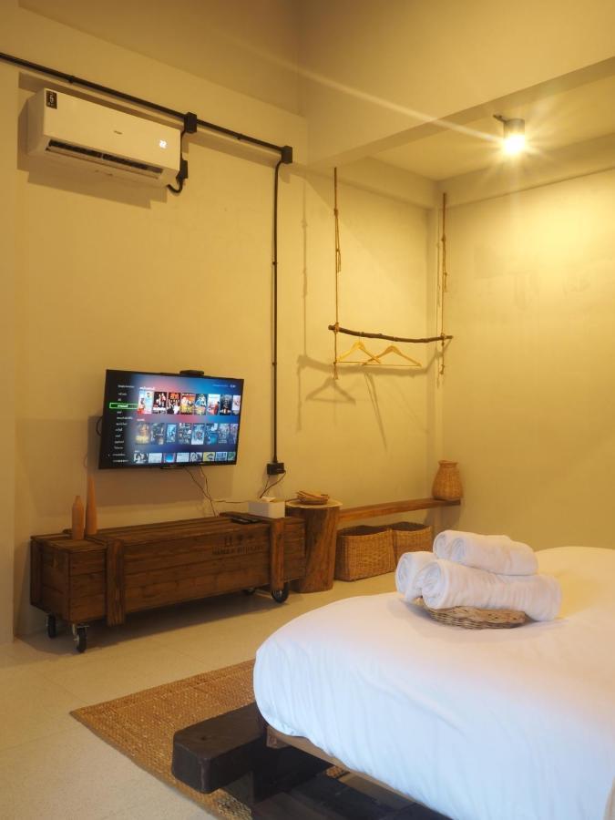 Makai Nap Hotel Thai Mueang Exterior photo